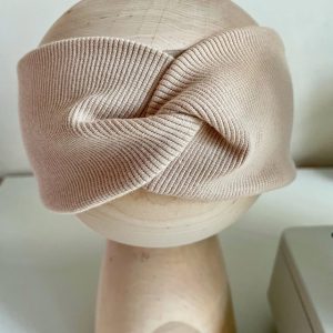 Beżowa opaska twist
